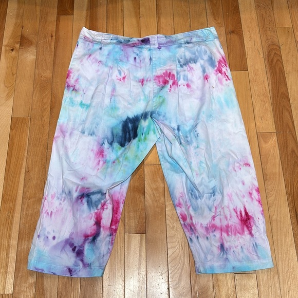 Tye dye Capris - Picture 3 of 5